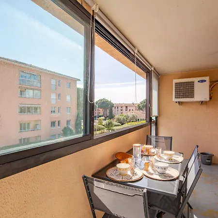 Apartamento L'auriasque - A 5 Min à Pied Du Centre De Fréjus